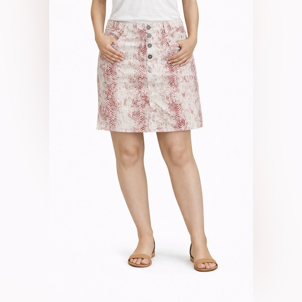 Peach Love California Red and White Snake Print Mini‎ Skirt